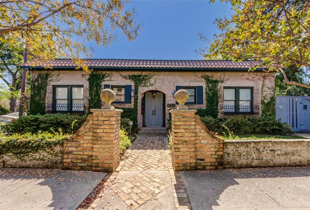 1001 Bomar Street B, Houston, TX 77006