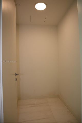 300 Biscayne Blvd Way 2308, Miami, FL 33131