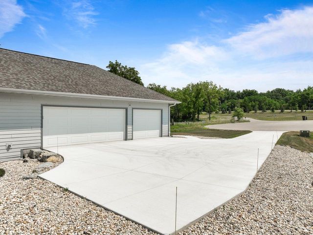 N2521 Preserve COURT, Lake Geneva, WI 53147