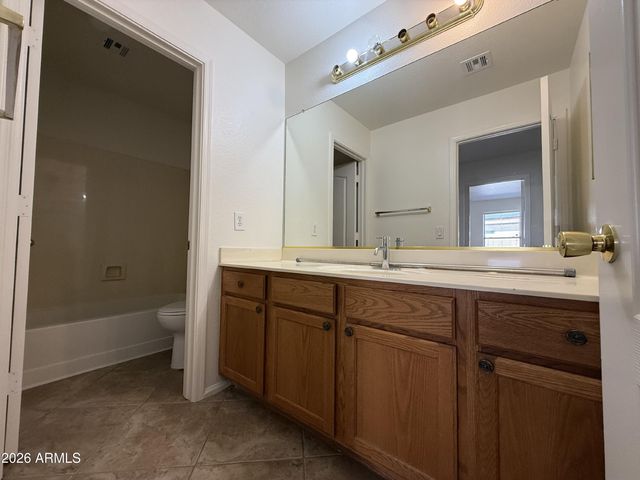 9587 W SELDON Lane, Peoria, AZ 85345