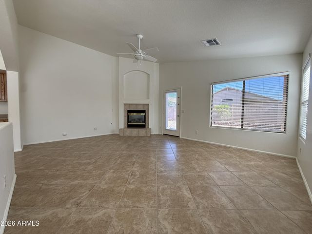 9587 W SELDON Lane, Peoria, AZ 85345