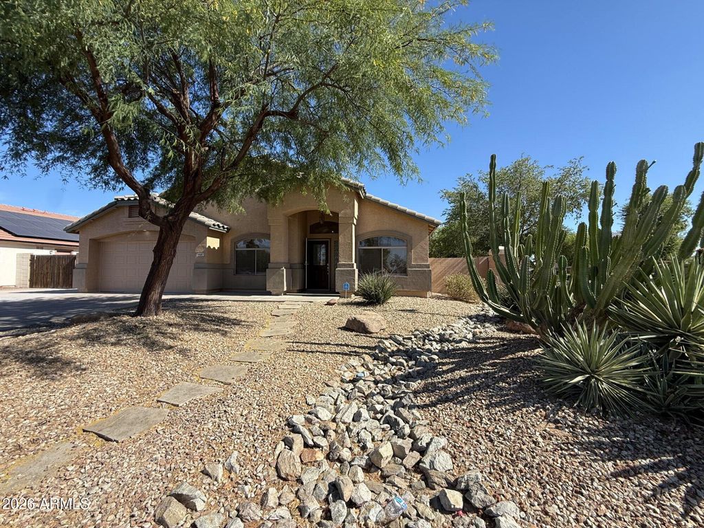 9587 W SELDON Lane, Peoria, AZ 85345