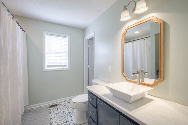 115 Darnell Dr, Tullahoma, TN 37388