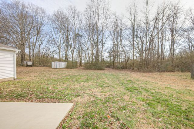 115 Darnell Dr, Tullahoma, TN 37388