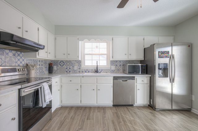 115 Darnell Dr, Tullahoma, TN 37388