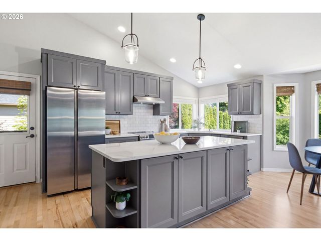 3002 S 23RD Way, Ridgefield, WA 98642