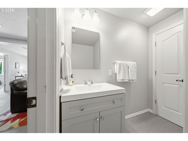 3002 S 23RD Way, Ridgefield, WA 98642