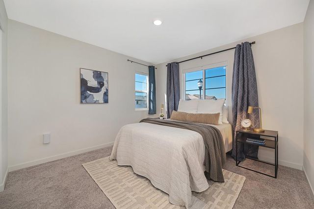 2473 Constellation Cir, Roseville, CA 95747