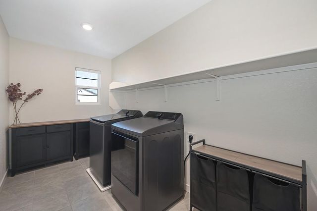 2473 Constellation Cir, Roseville, CA 95747