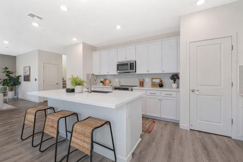 2473 Constellation Cir, Roseville, CA 95747