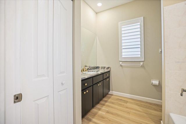567 LAKE OF THE WOODS DRIVE, Venice, FL 34293