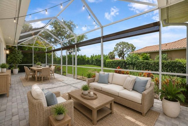 567 LAKE OF THE WOODS DRIVE, Venice, FL 34293