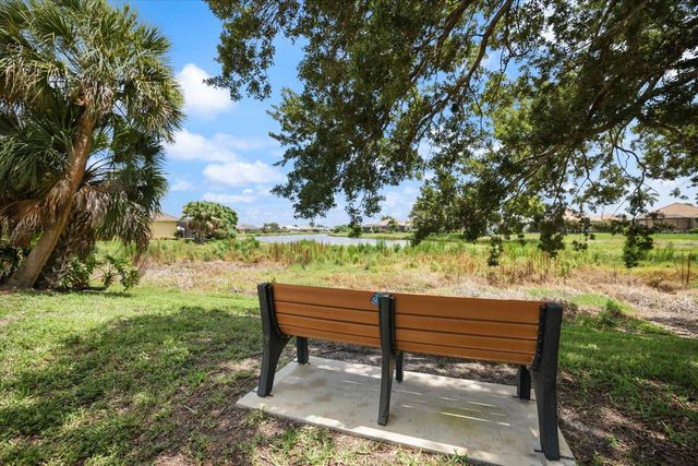 567 LAKE OF THE WOODS DRIVE, Venice, FL 34293