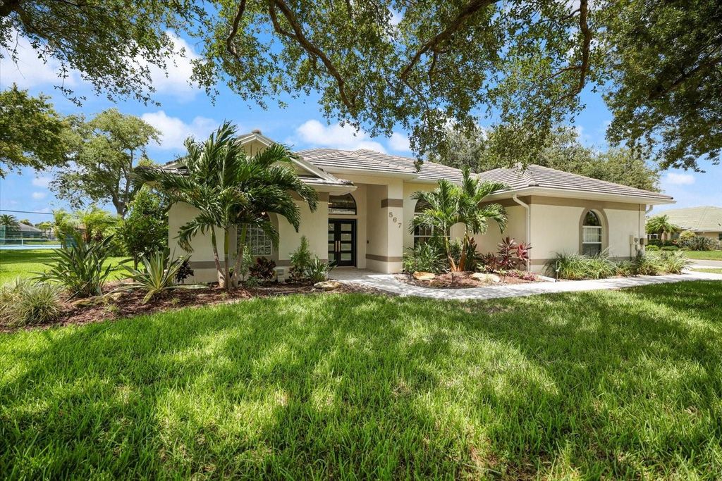 567 LAKE OF THE WOODS DRIVE, Venice, FL 34293