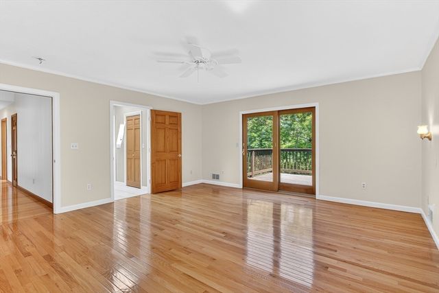 1 Punch Bowl Dr, Falmouth, MA 02540