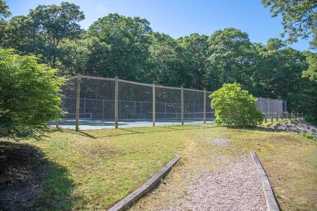 1 Punch Bowl Dr, Falmouth, MA 02540
