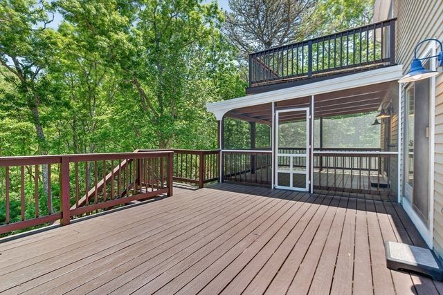 1 Punch Bowl Dr, Falmouth, MA 02540