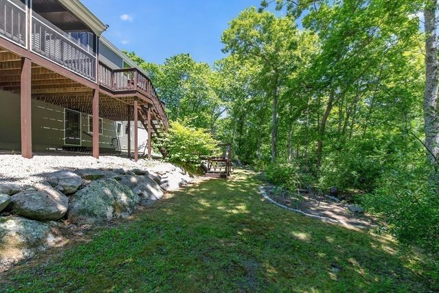 1 Punch Bowl Dr, Falmouth, MA 02540