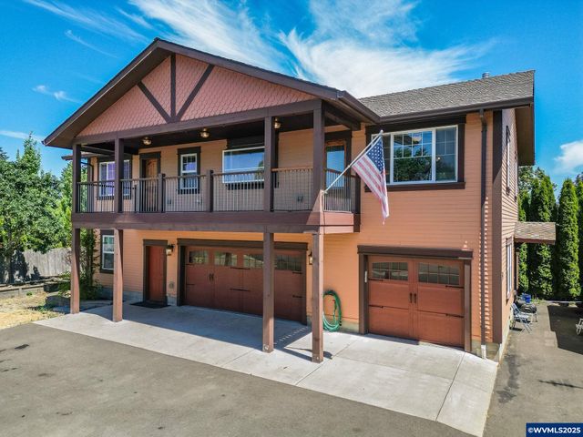 3795 Blossom Dr NE, Salem, OR 97305