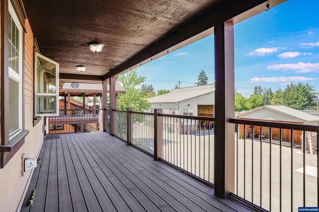 3795 Blossom Dr NE, Salem, OR 97305