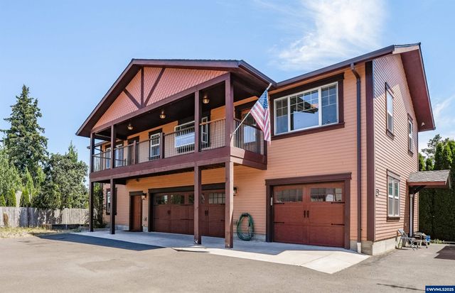 3795 Blossom Dr NE, Salem, OR 97305