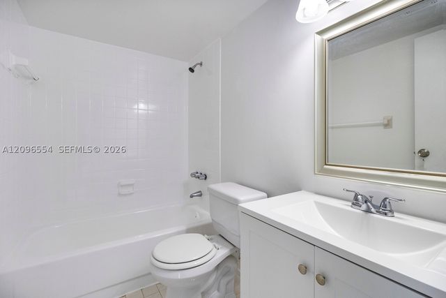 2930 Forest Hills Blvd B201, Coral Springs, FL 33065