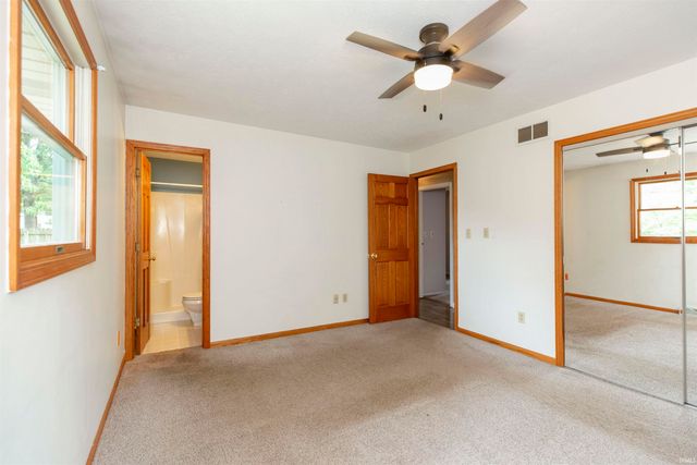 56106 Wynnewood Drive, Osceola, IN 46561