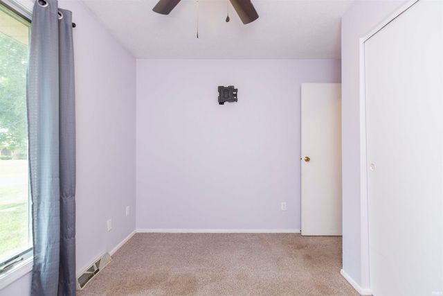 56106 Wynnewood Drive, Osceola, IN 46561