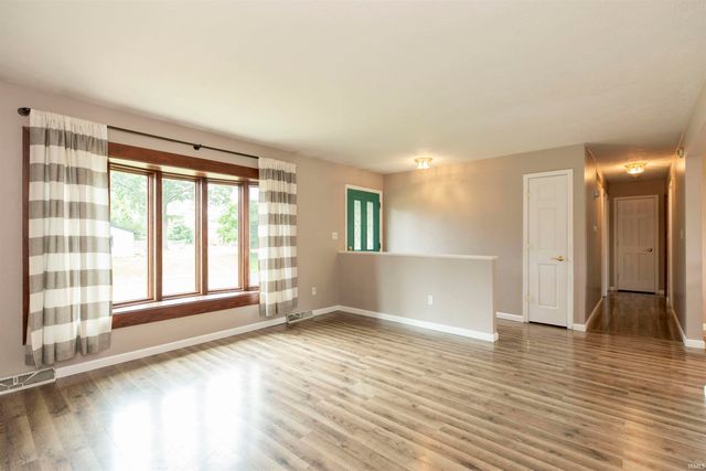 56106 Wynnewood Drive, Osceola, IN 46561