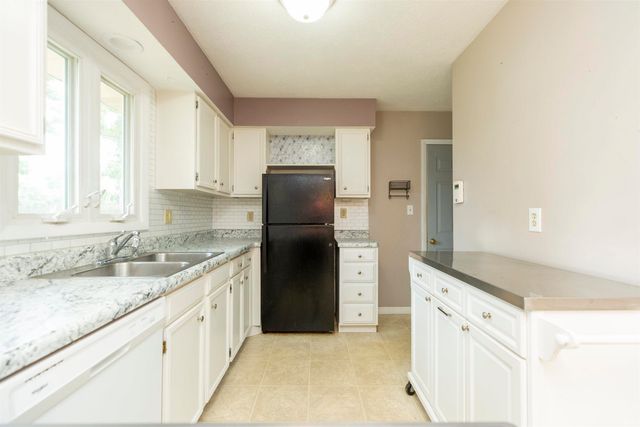 56106 Wynnewood Drive, Osceola, IN 46561