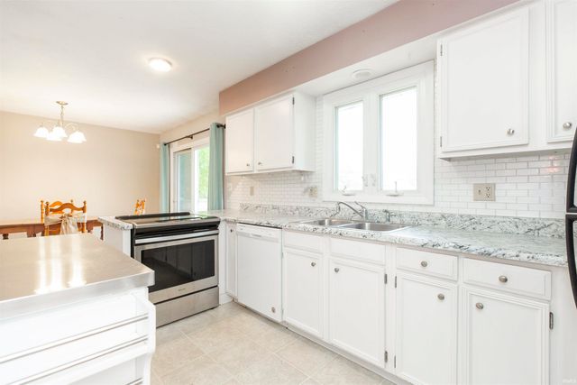 56106 Wynnewood Drive, Osceola, IN 46561