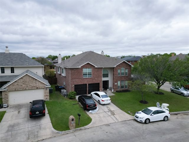 6920 DANIELDALE Drive, Fort Worth, TX 76137