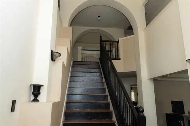 6920 DANIELDALE Drive, Fort Worth, TX 76137