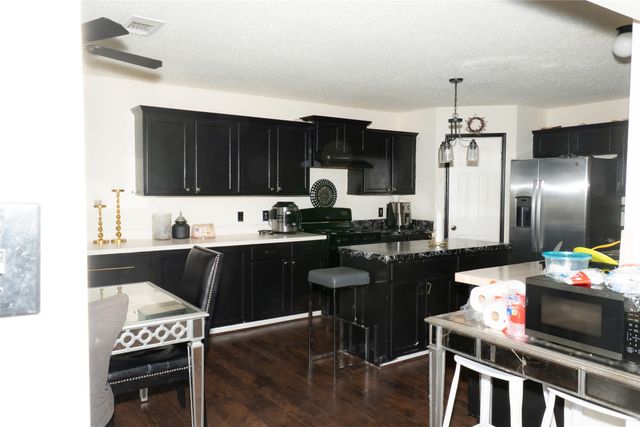 6920 DANIELDALE Drive, Fort Worth, TX 76137