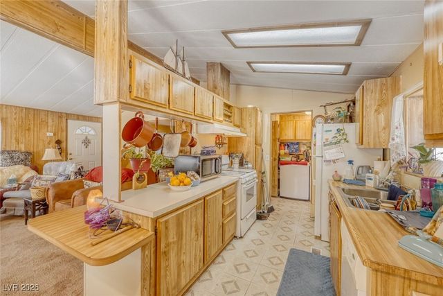 3038 La Barca Lane, Las Vegas, NV 89122