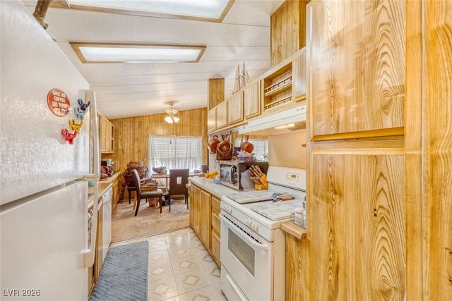 3038 La Barca Lane, Las Vegas, NV 89122