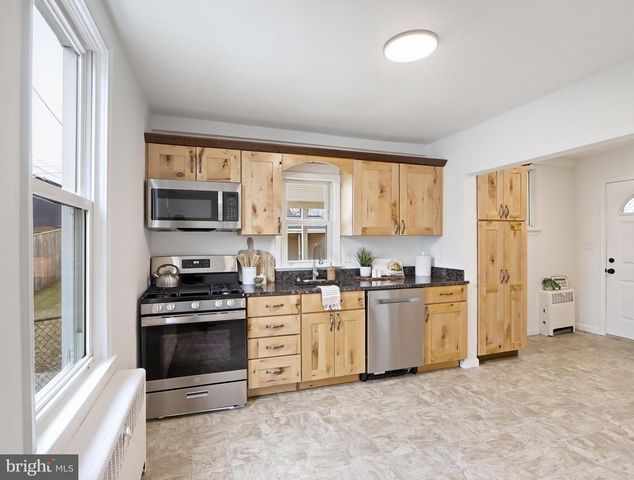 115 9TH AVE, Baltimore, MD 21225