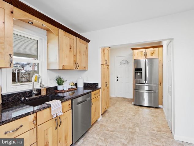 115 9TH AVE, Baltimore, MD 21225