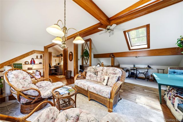 481 Ackerson Boulevard, Brightwaters, NY 11718