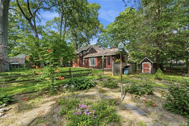481 Ackerson Boulevard, Brightwaters, NY 11718