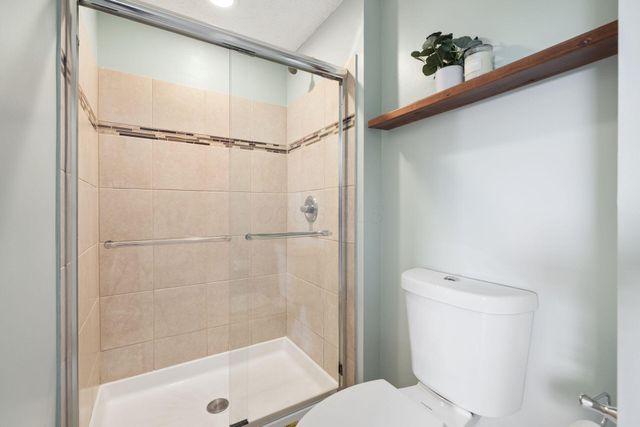 3794 Ravens Glen Drive, Columbus, OH 43221