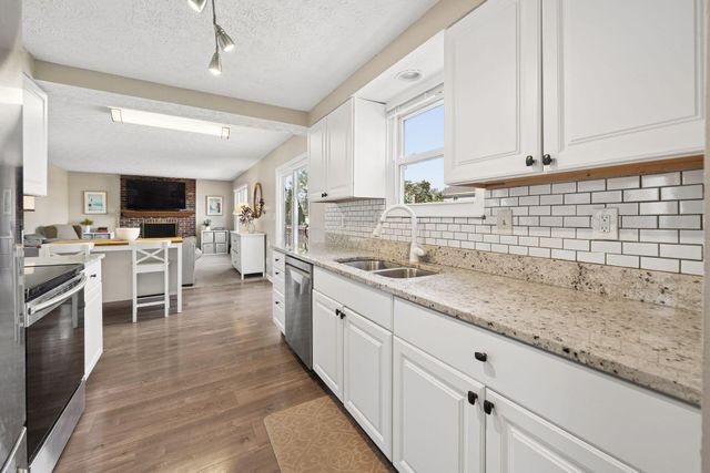 3794 Ravens Glen Drive, Columbus, OH 43221