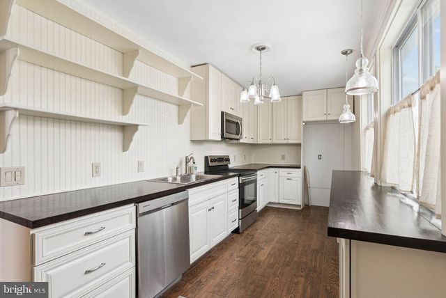 21101 YORK RD, Parkton, MD 21120