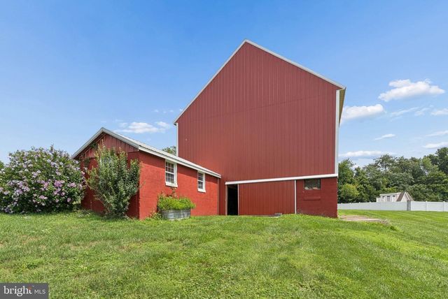 21101 YORK RD, Parkton, MD 21120
