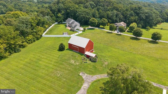 21101 YORK RD, Parkton, MD 21120