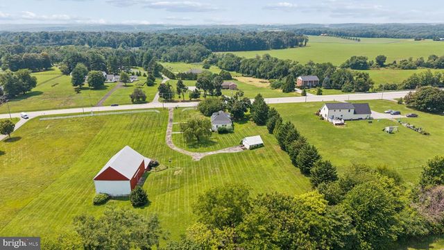 21101 YORK RD, Parkton, MD 21120
