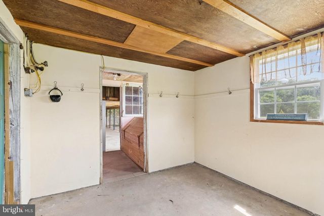 21101 YORK RD, Parkton, MD 21120