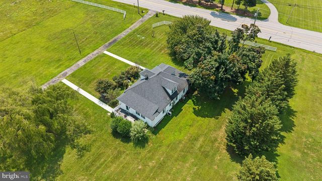 21101 YORK RD, Parkton, MD 21120