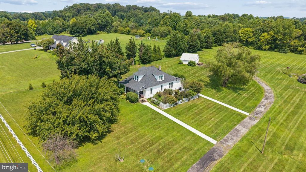 21101 YORK RD, Parkton, MD 21120