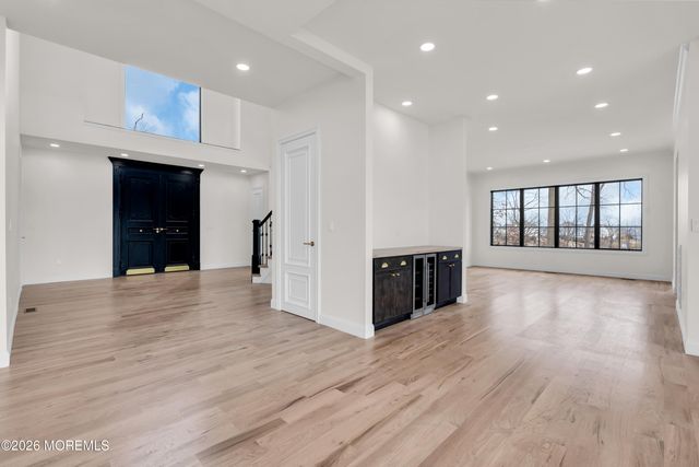 246 Sunnyside Road, Lincroft, NJ 07738